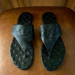 Like new Tory Burch black leather sandals, size 9